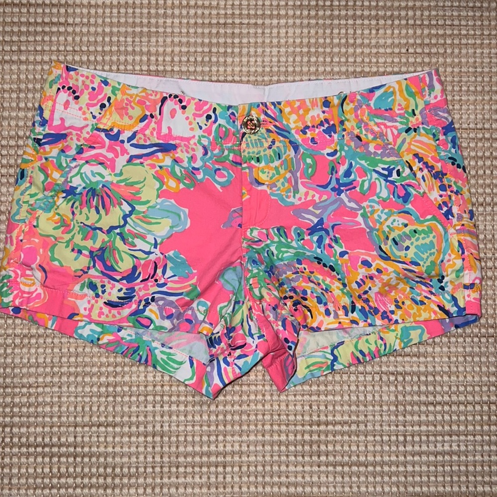 Lilly Pulitzer The Kerrie Short Coral Reef Island Beach Print 3” Inseam 6